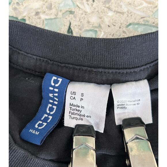 Metallica Women’s Ride The Lighting Cropped T Shirt Small Thrash Band Metal - Picture 5 of 5